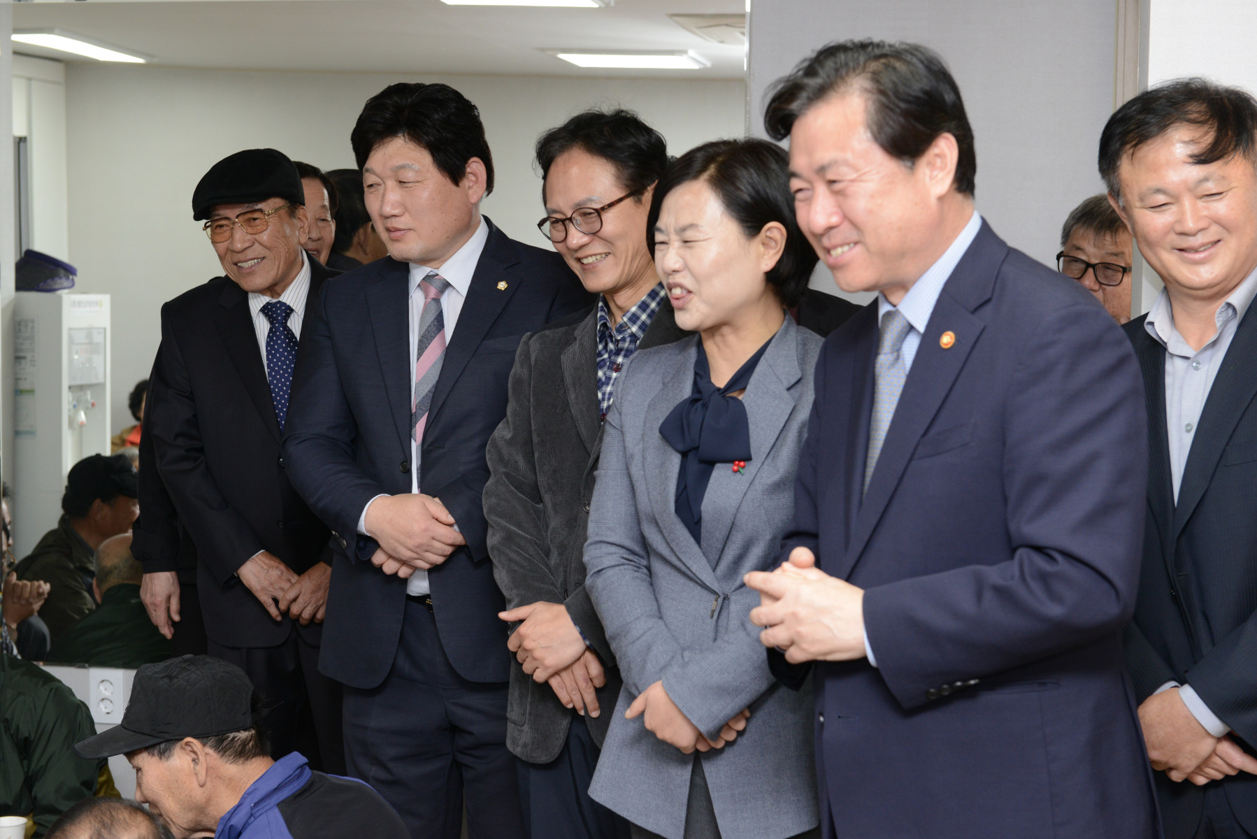 연지동 하나로경로당 개소식 3번째