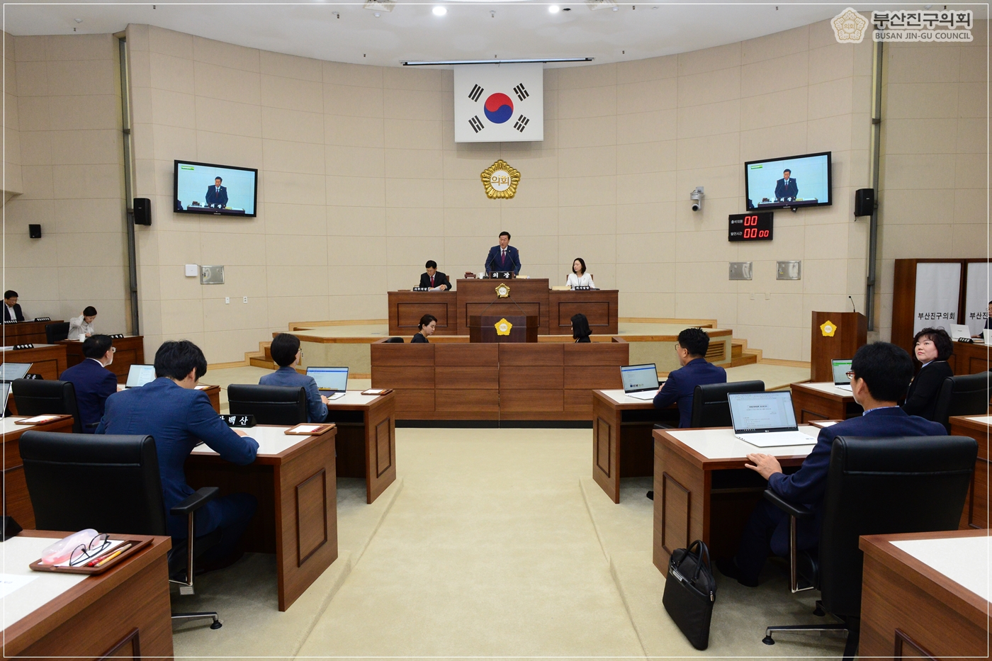 제295회 임시회 2차 본회의 개최 1번째