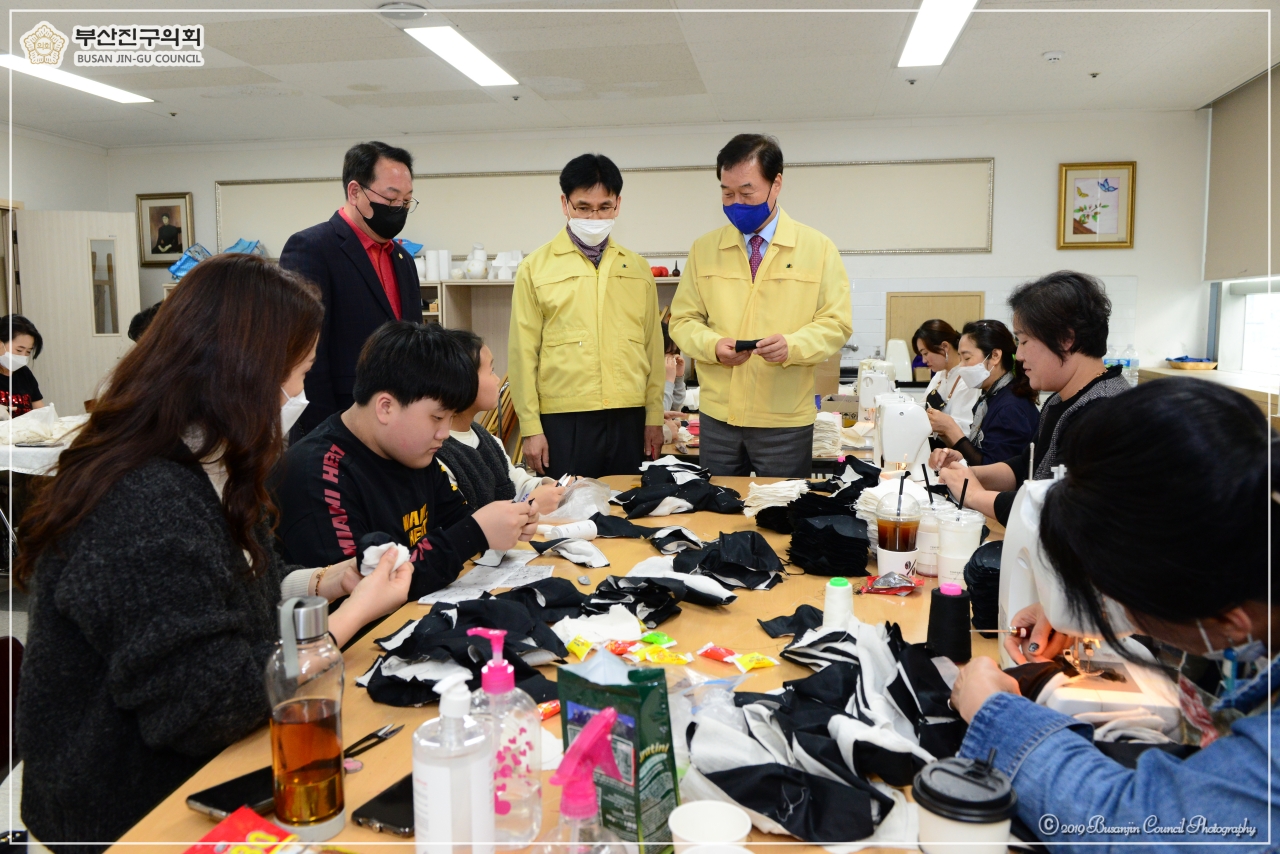 남부교육청 초4지구 운영위원협의회 마스크만들기 현장 격려 방문 1번째