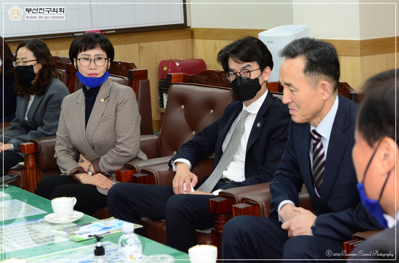 결산검사위원 위촉장 전달식 개최 3번째