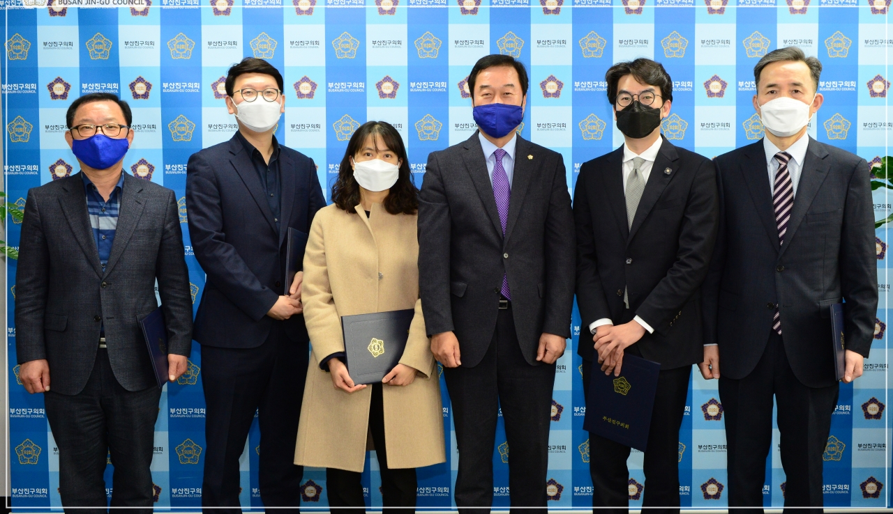 결산검사위원 위촉장 전달식 개최 4번째