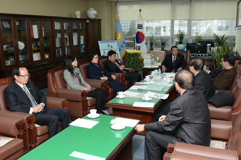 지방자치시민연합 대표단과 간담회 1번째