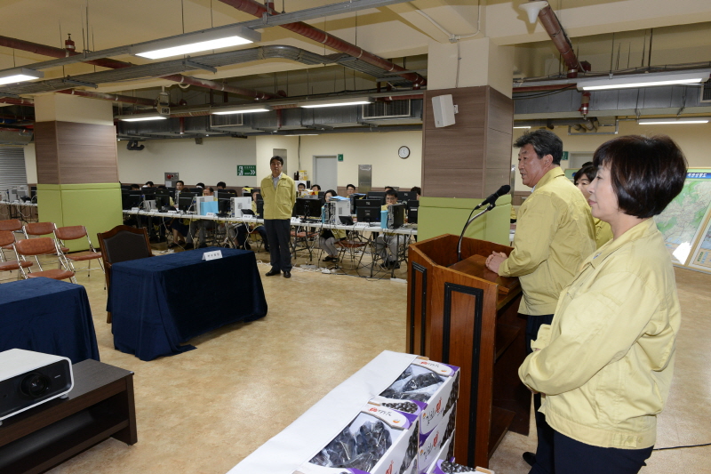 을지연습 종합상황실 격려 2번째