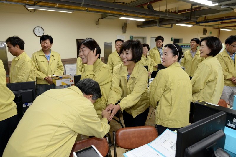 을지연습 종합상황실 격려 4번째