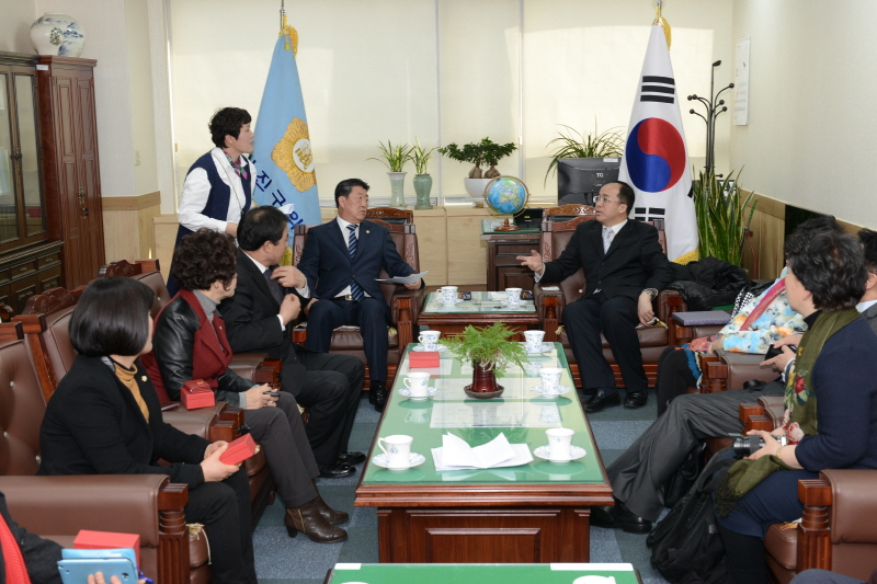 중국 북경시 서성구 방문단 영접 4번째