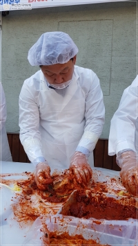 제10회 1만 세대 사랑의 김장나눔 발대식 참석 5번째