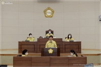 제302회 임시회 제2차 본회의 구정질문 실시 1번째